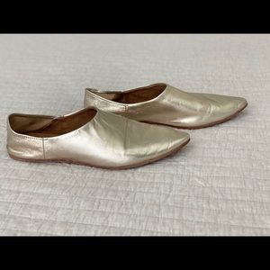 Jeffrey Campbell Aladdin gold shoes.